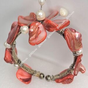 𝅺CORAL Color Sea Shell and  Pearl Cuff Bracelet Adjustable